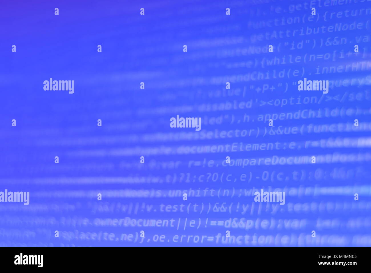 Weiß Programm Source Code Segment auf blauen Bildschirm Closeup Stockfoto