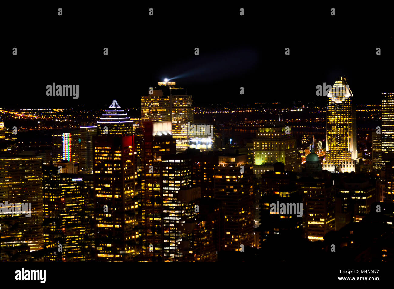 Montreal Skyline bei Nacht in Québec, Kanada Stockfoto