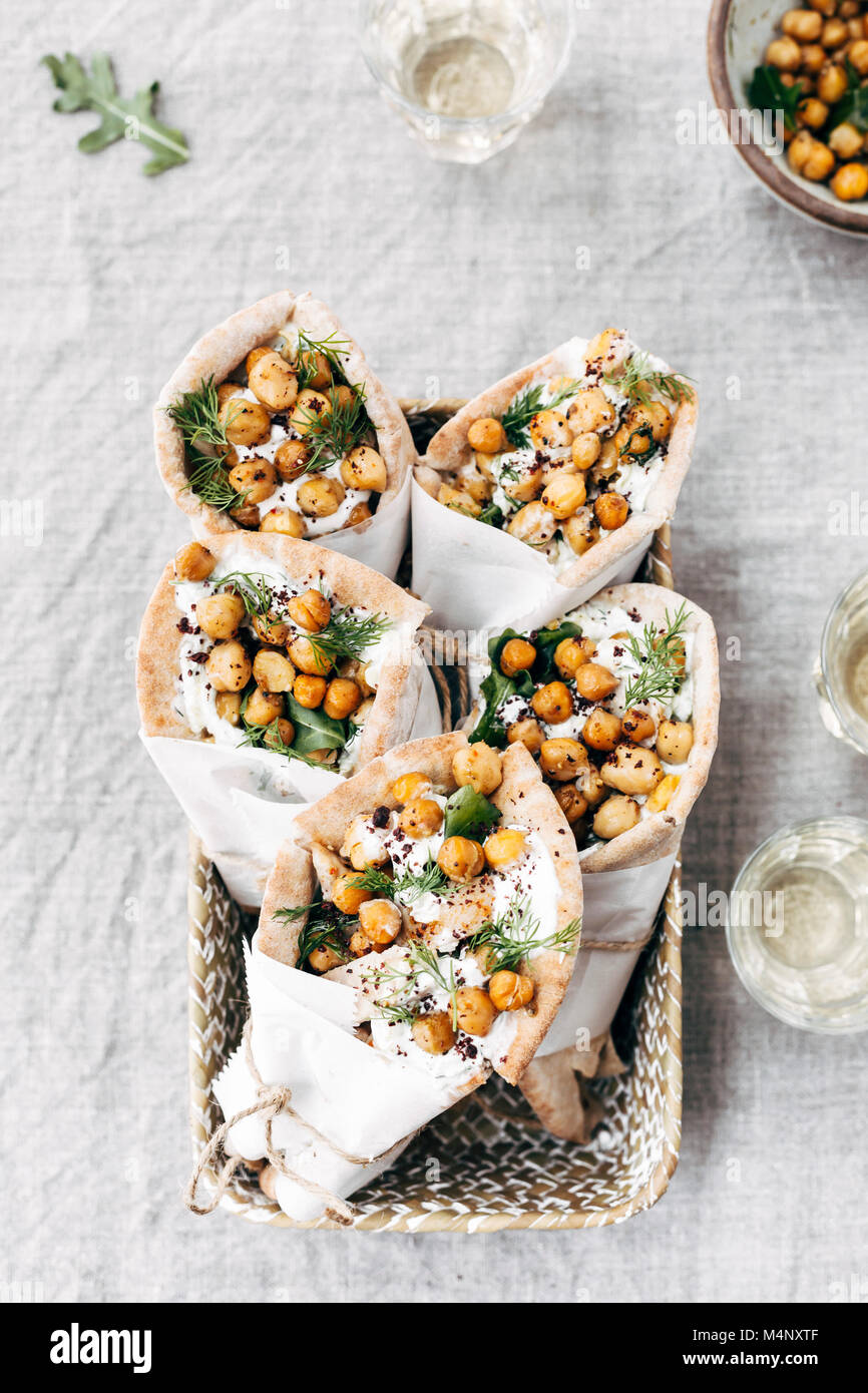 Brathähnchen Pita Wraps Stockfoto