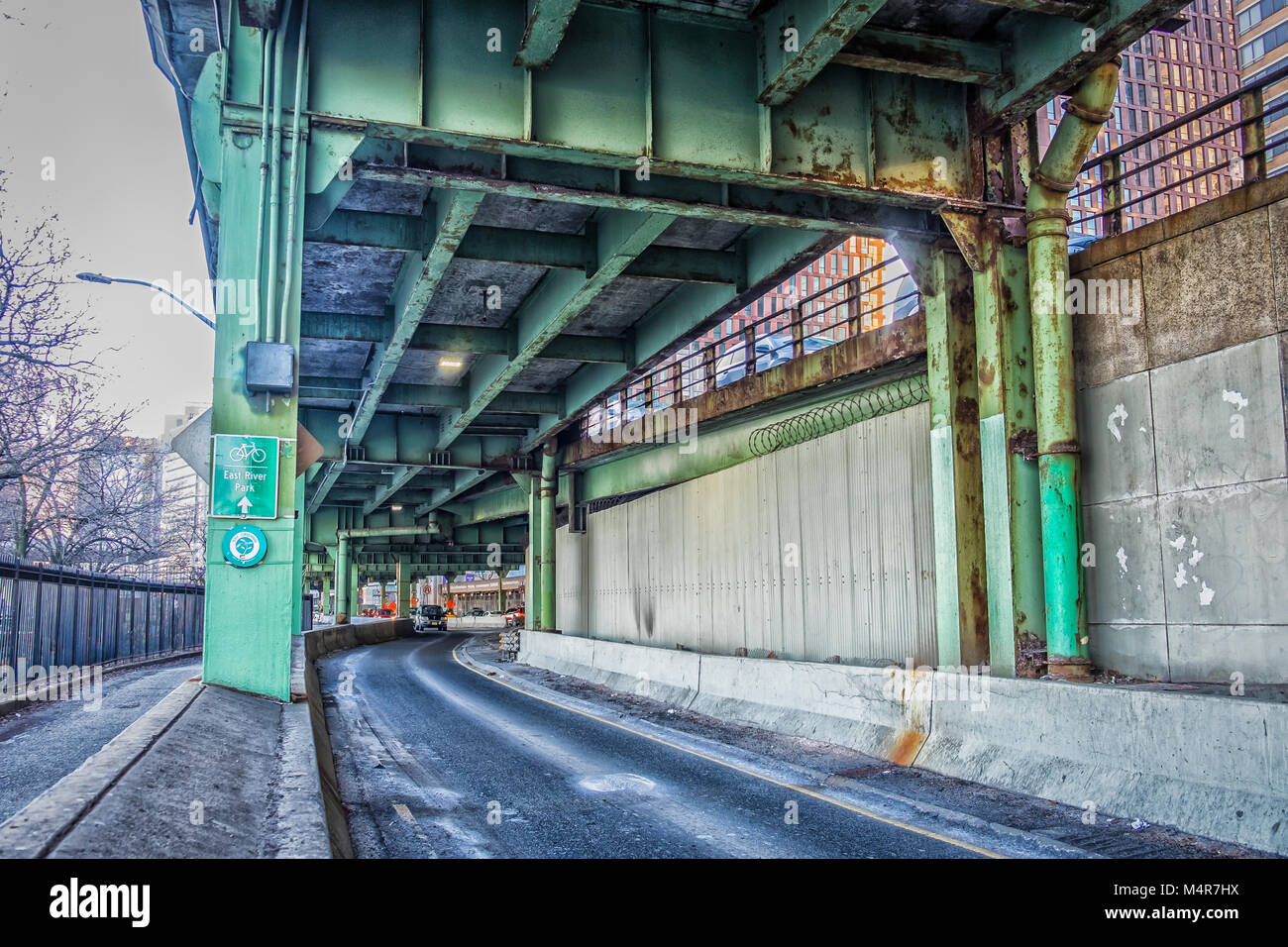 New York City, New York, USA, Jan 2018, South Street in Downtown Manhattan am FDR Drive Stockfoto