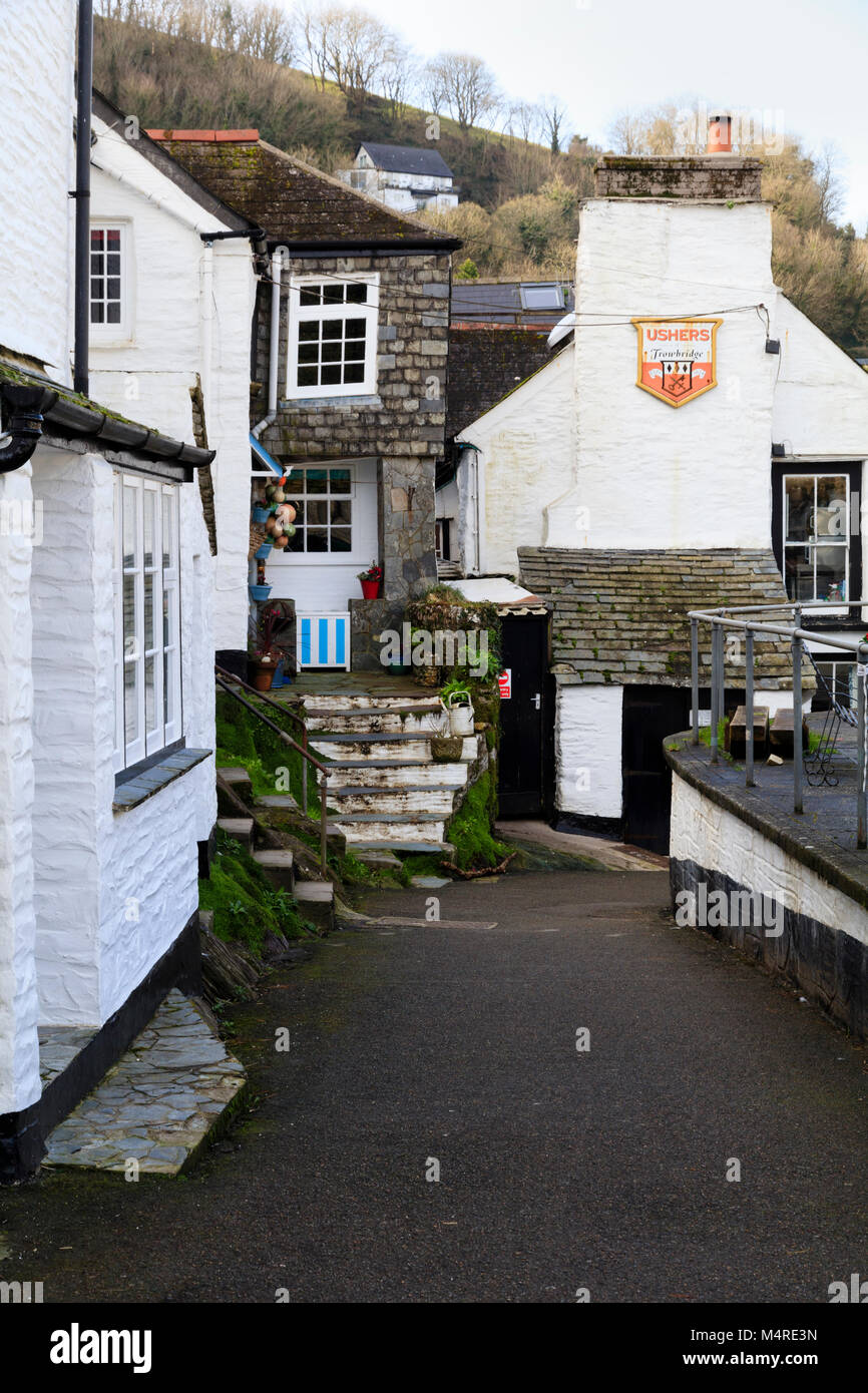 Malerische Häuser im alten Fischerdorf Polperro, Cornwall, Großbritannien Stockfoto