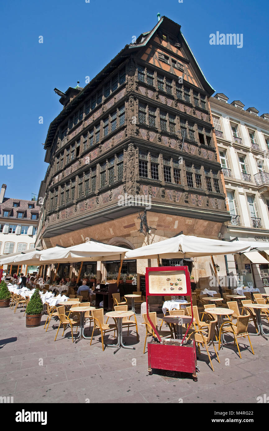 Maison Kammerzell, Gourmet Restaurant im Cathedral Square, Fachwerkhaus, ältestes Haus von Straßburg, gebaut 1427, Elsaß, Bas-Rhin, Frankreich, Europa Stockfoto