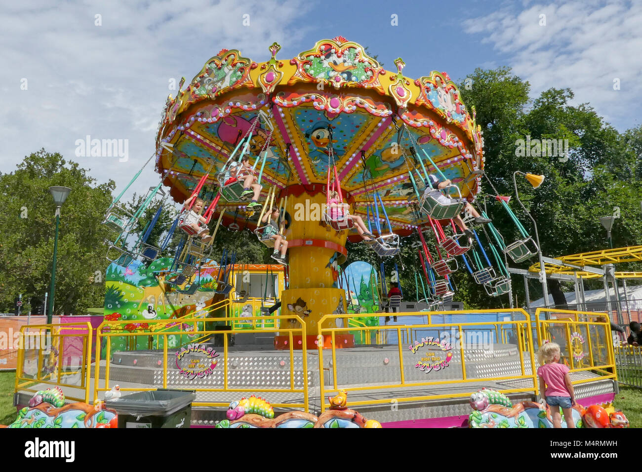 Melbourne, Australien: 11. März 2017: Leute genießen Attraktionen auf Moomba Festival, das Laufen für 60 Jahre gewesen ist. Stockfoto