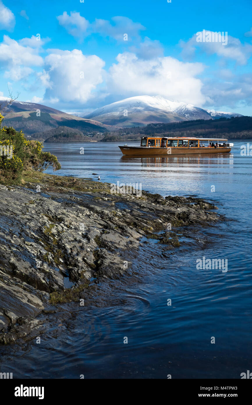 Derwentwater Einführung nähert sich der Küste. Lake District National Park England 4.2.18 Stockfoto