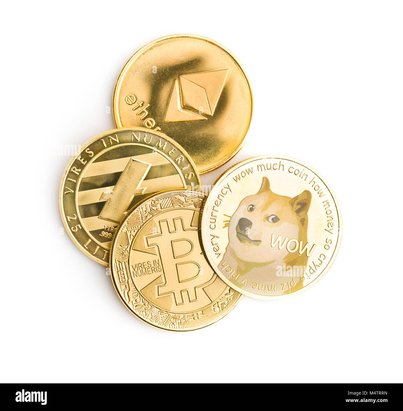 Dogecoin, litecoin, des Astraleums und bitcoin auf weißem Hintergrund. Stockfoto