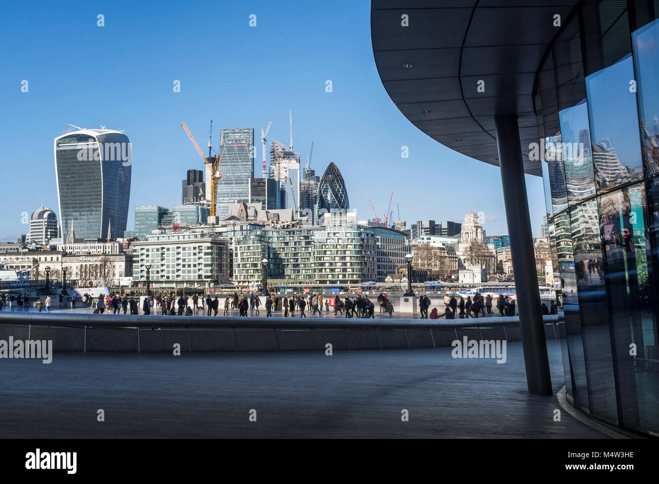 Stadt Skyline von London gesehen von der City Hall, London, UK. Februar 2018 Stockfoto