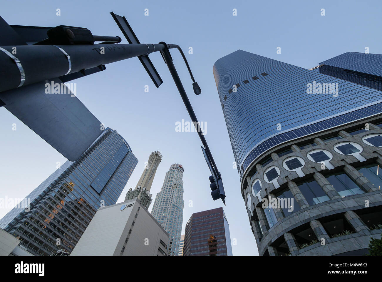 Los Angeles Downtown Gebäude von unten Stockfoto