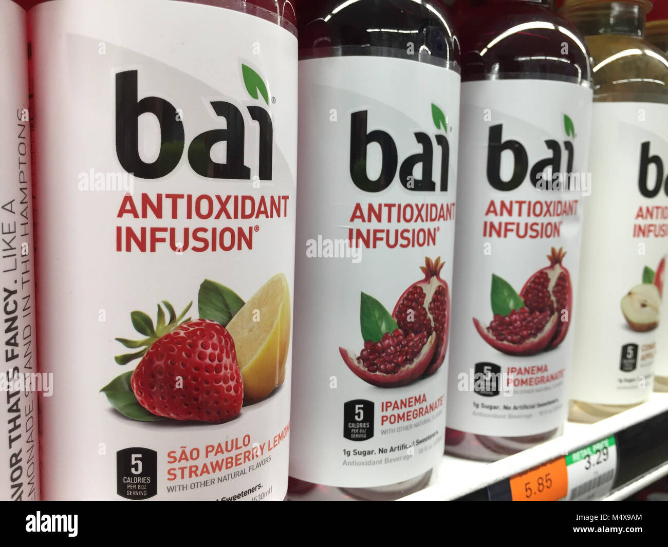 Bai antioxidativen Infusion Drink an D'Agostino Grocery Store in New York City, United States Stockfoto