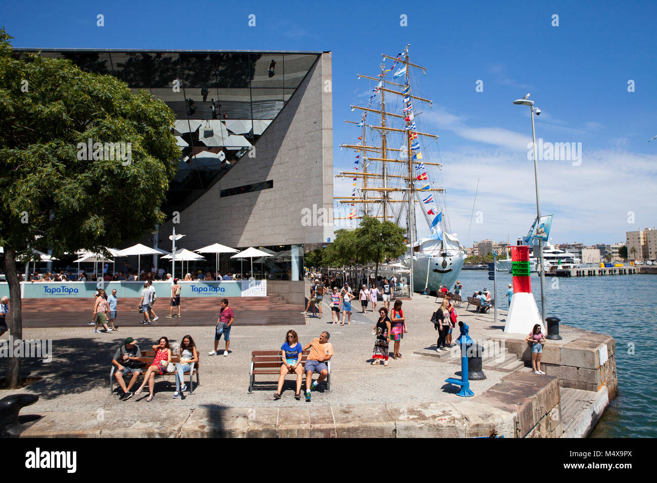 Das Einkaufszentrum Maremagnum und Barcelona Alten Hafen Port Vell Stockfoto