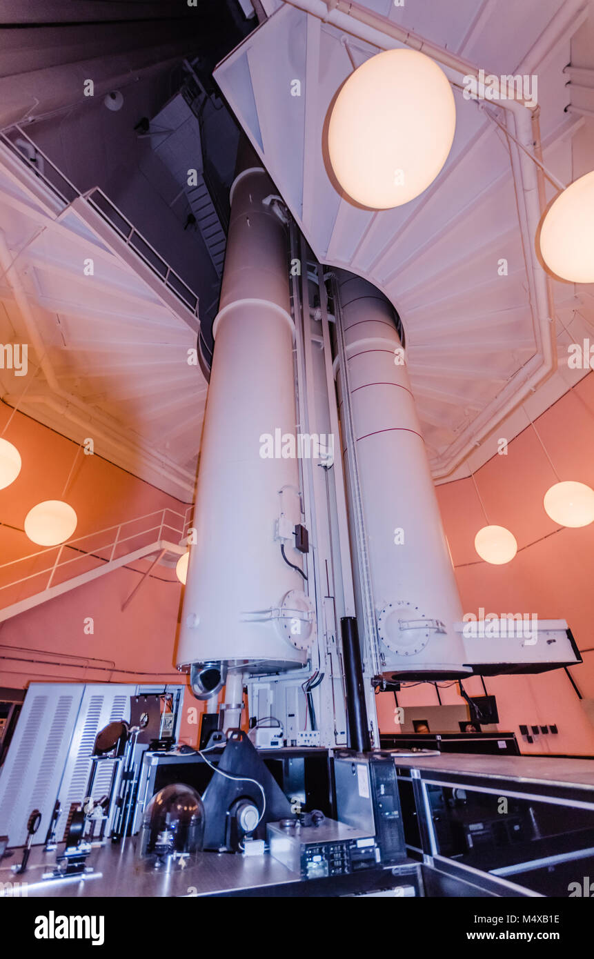 Dieses Teleskop wird verwendet, Granulierung, Sonnenflecken, Fackeln zu studieren, schwaches Magnetfeld, Filamente, und solar flares. Stockfoto