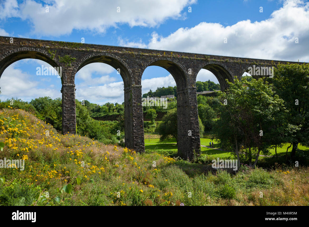 Kilmacthomas Viadukt über die Waterford Greenway, Kilmacthomas, County Waterford, Irland. Stockfoto
