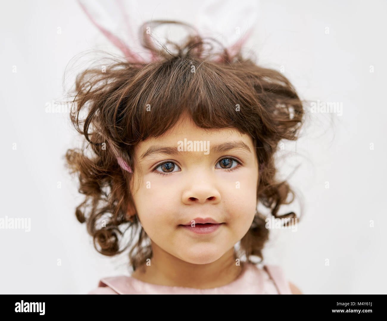 Close up Portrait von spanischen kleines Mädchen Stockfoto