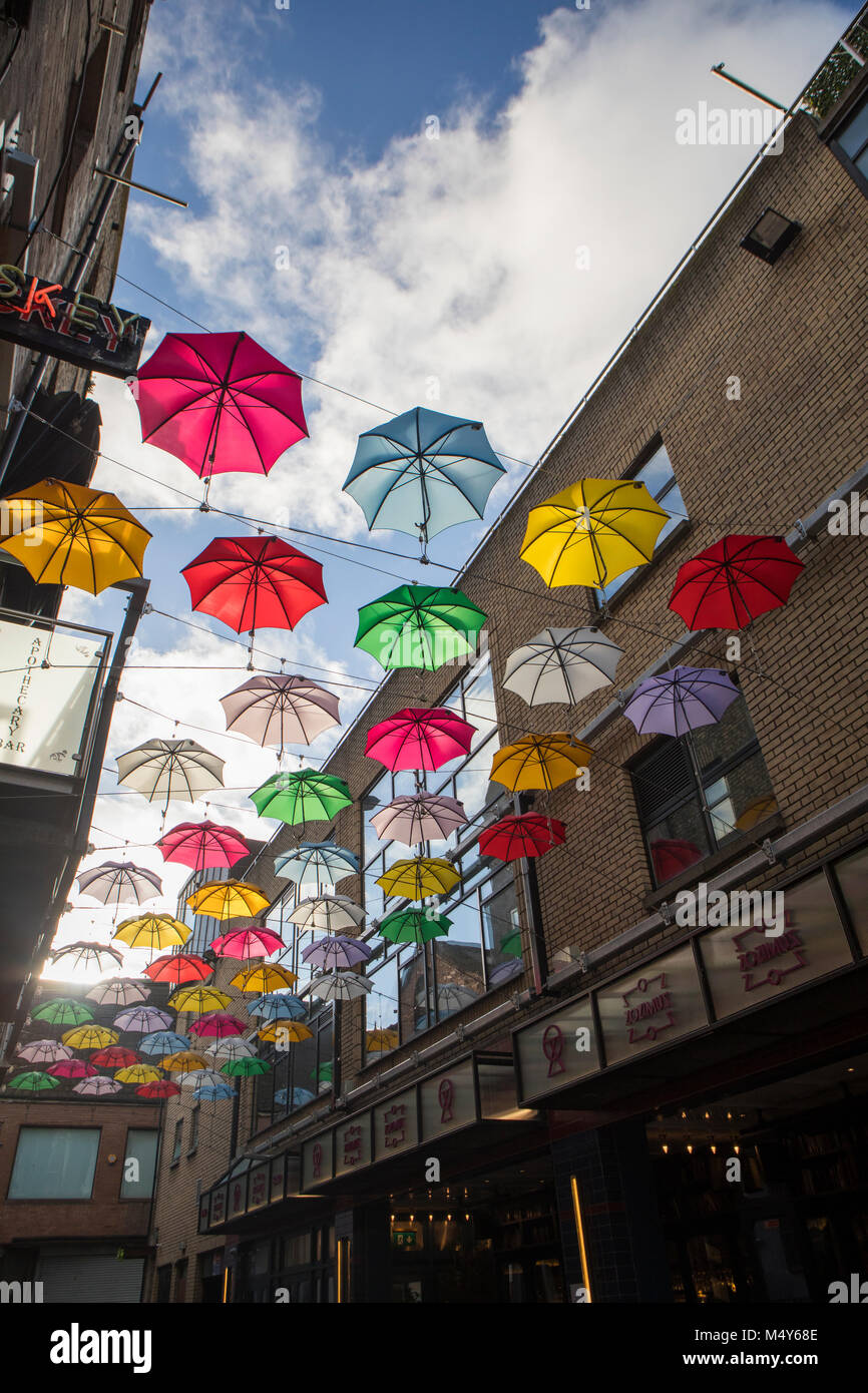 Bunte Sonnenschirme, Dublin, Irland Stockfotografie - Alamy