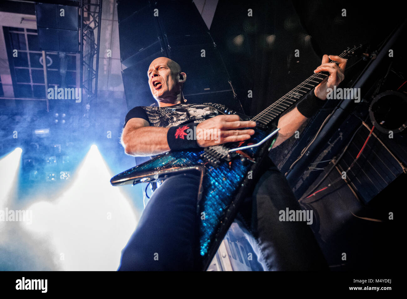 Norwegen, Oslo - Februar 12., 2018. Die deutsche Heavy Metal Band Akzeptieren führt ein Live Konzert am Rockefeller in Oslo. Hier Gitarrist Wolf Hoffmann wird gesehen, live auf der Bühne. (Foto: Gonzales Foto - Terje Dokken). Stockfoto