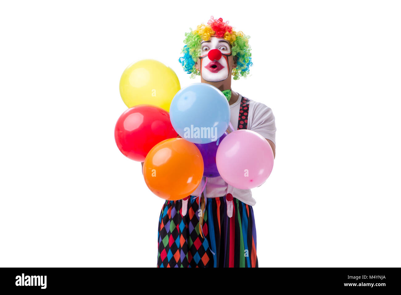 Lustiger Clown mit Luftballons isoliert auf weißem Hintergrund ...
