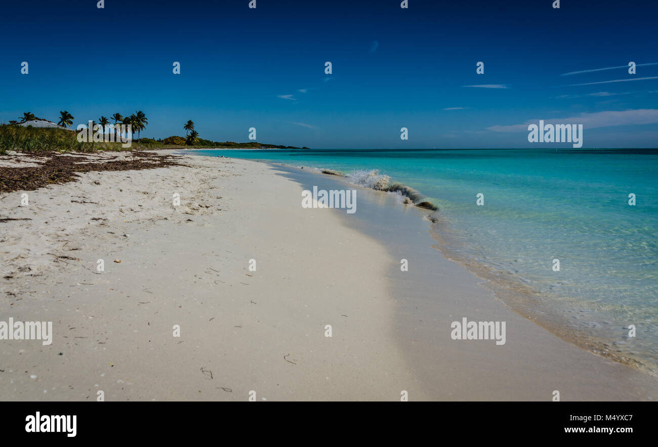 Leere Ausdehnung von Bahia Honda Strand im Bahia Honda State Park in den Florida Keys. Stockfoto