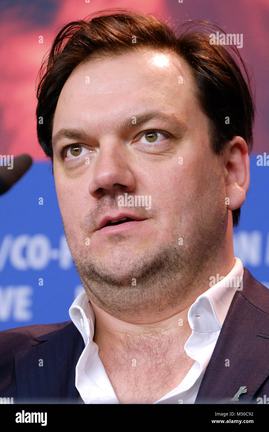 Berlin, Deutschland. 19 Feb, 2018. Charly Hübner bei der Pressekonferenz zu "3 Tage in Quiberon/3 Tage in Quiberon' auf der Berlinale 2018 / 68. Internationalen Filmfestspiele Berlin im Hotel Grand Hyatt ein. Berlin, 19.02.2018 Quelle: Geisler-Fotopress/Alamy leben Nachrichten Stockfoto