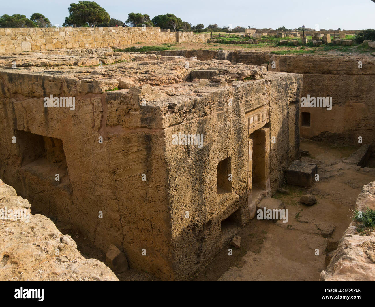 Königsgräber Paphos Zypern große Grab komplexe Grabkunst loculus geschnitzt in rechteckige Rock monumentale dromos von dreizehn Schritte zum Weltkulturerbe der UNESCO ihr Stockfoto