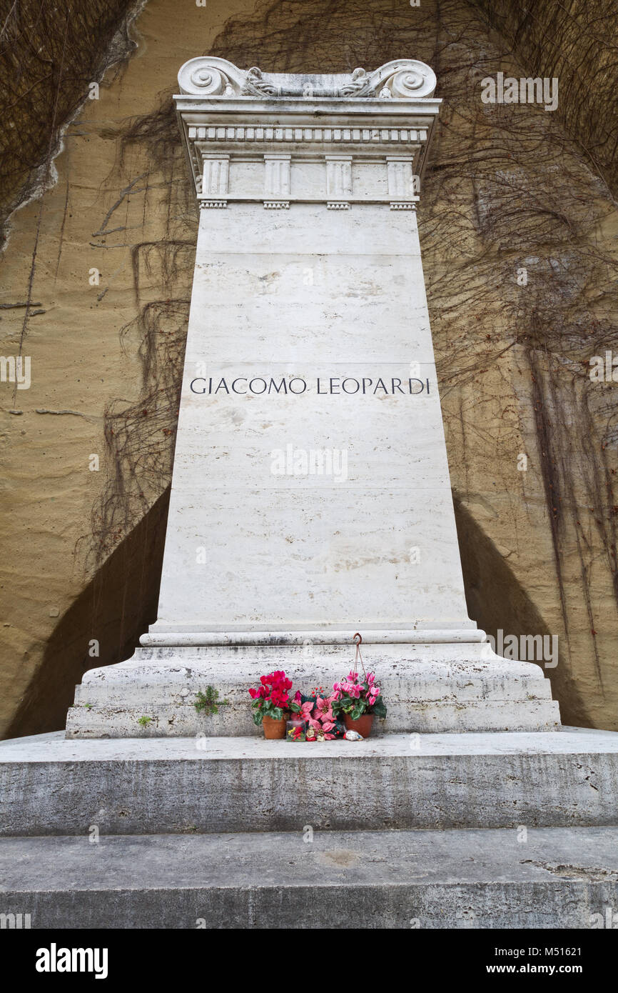 Grabstein von Giacomo Leopardi - vergilian Park - piedigrotta - Neapel Stockfoto