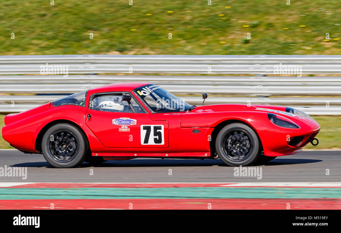 1982 Marcos Mantula mit Fahrer Matthew Lewis während der cscc Vorteil Motorsport Klassikern Rennen in Snetterton Stromkreis Motor, Norfolk, Großbritannien. Stockfoto
