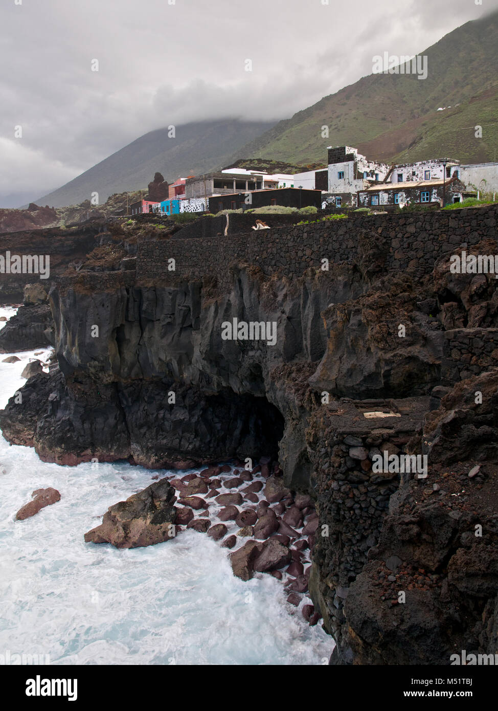 Wasser gut von heilwasser am Meer, am Pozo de la Salud, der Insel El Hierro (Kanarische Inseln, Spanien) Stockfoto