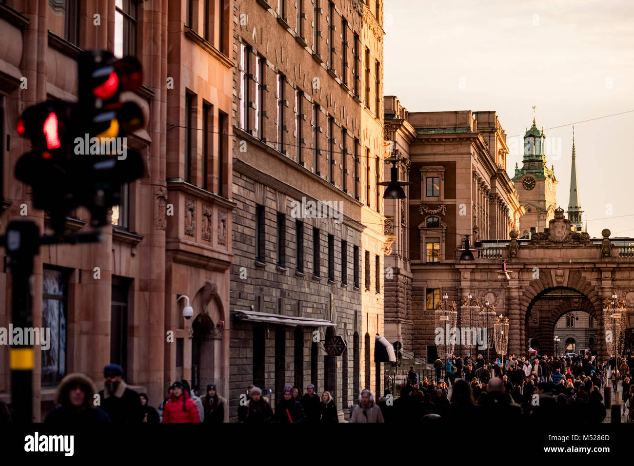 Belebten Straße im Zentrum von Stockholm, Schweden Stockfoto