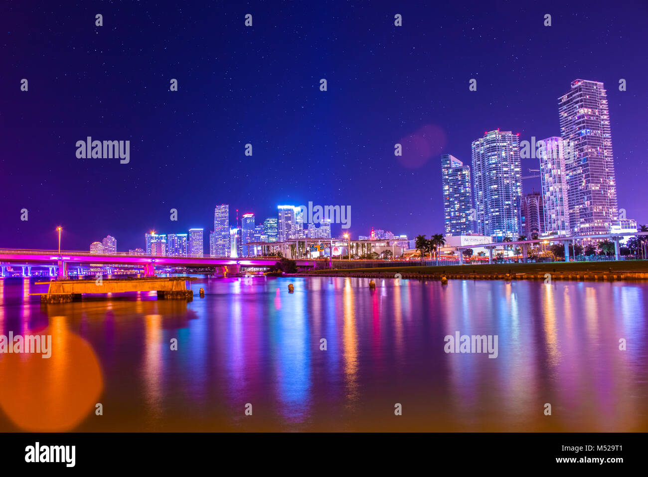 Ha Long Bay goldenen Stunde Stockfoto