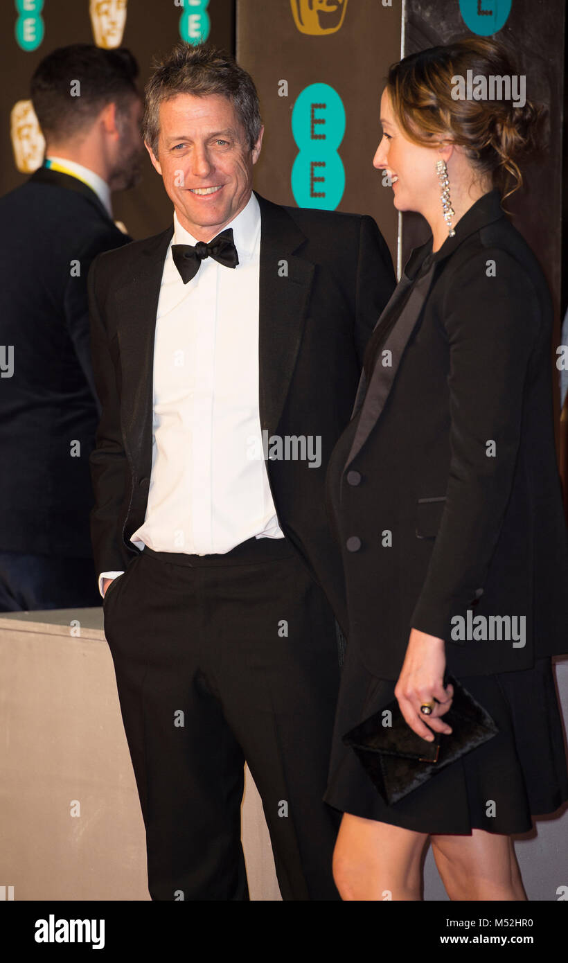 Hugh Grant besucht die EE British Academy Film Awards (BAFTA) in der Royal Albert Hall am 18. Februar 2018 in London, England. Stockfoto