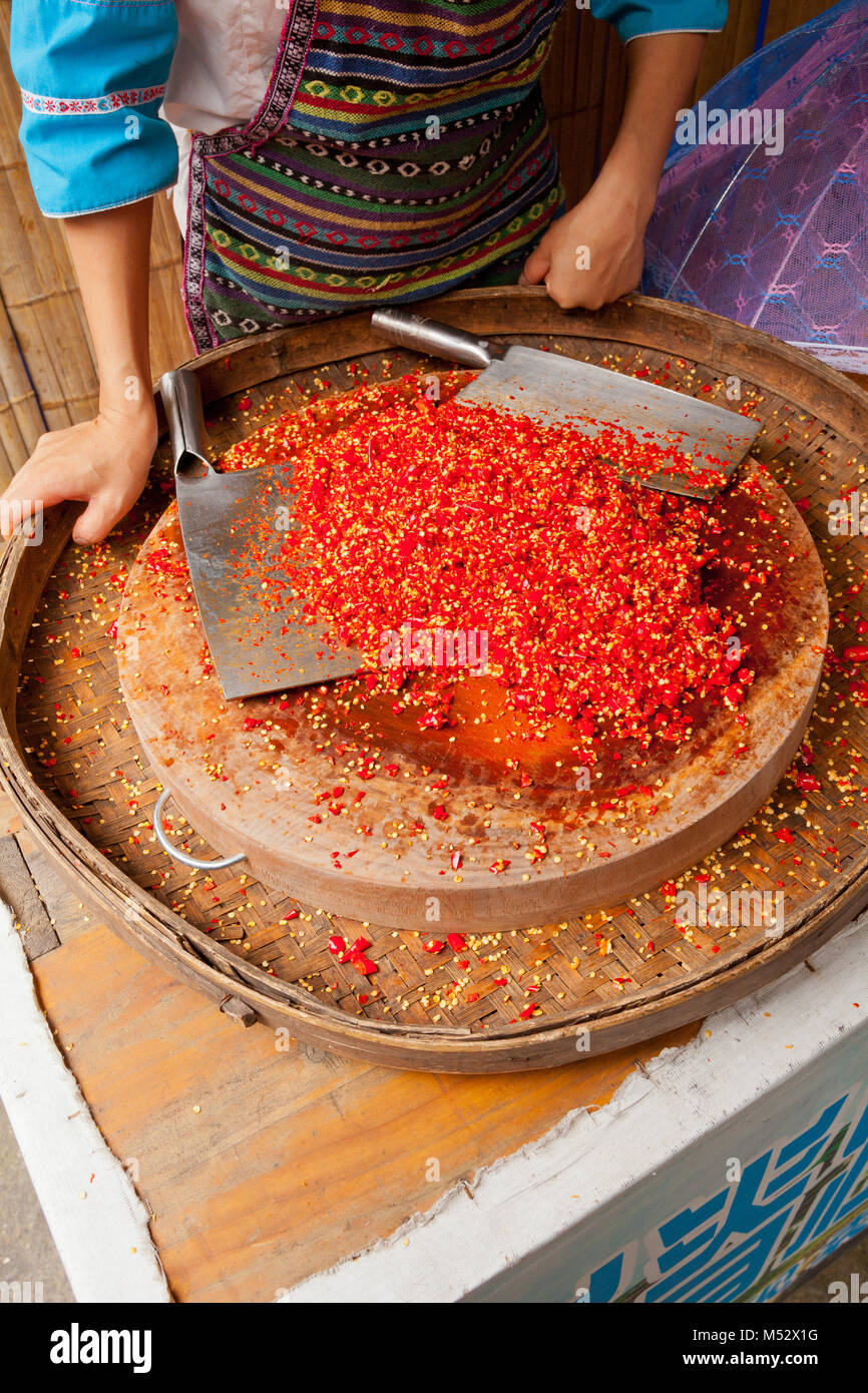 Vorbereitung der Chinesischen roten Chili Stockfoto