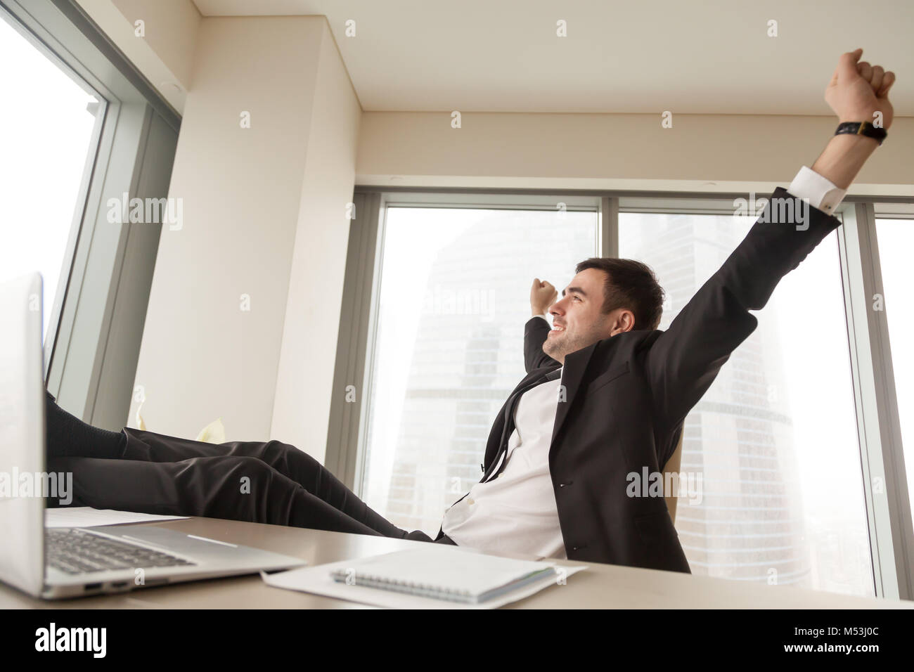 Unternehmer, die kurze Pause während der Arbeit Tag Stockfoto