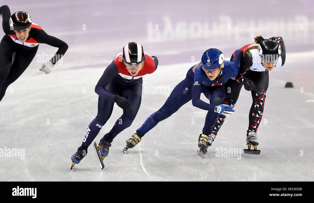 Großbritanniens Elise Christie (Zweiter von rechts), die in Aktion in der neu gestarteten Damen Short Track Eisschnelllauf 1000m Wärme 5 an der Gangneung Oval bei Tag elf der Olympischen Winterspiele 2018 PyeongChang in Südkorea. Stockfoto
