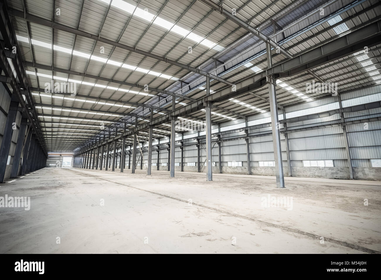 Leere Stahlkonstruktion workshop Stockfoto