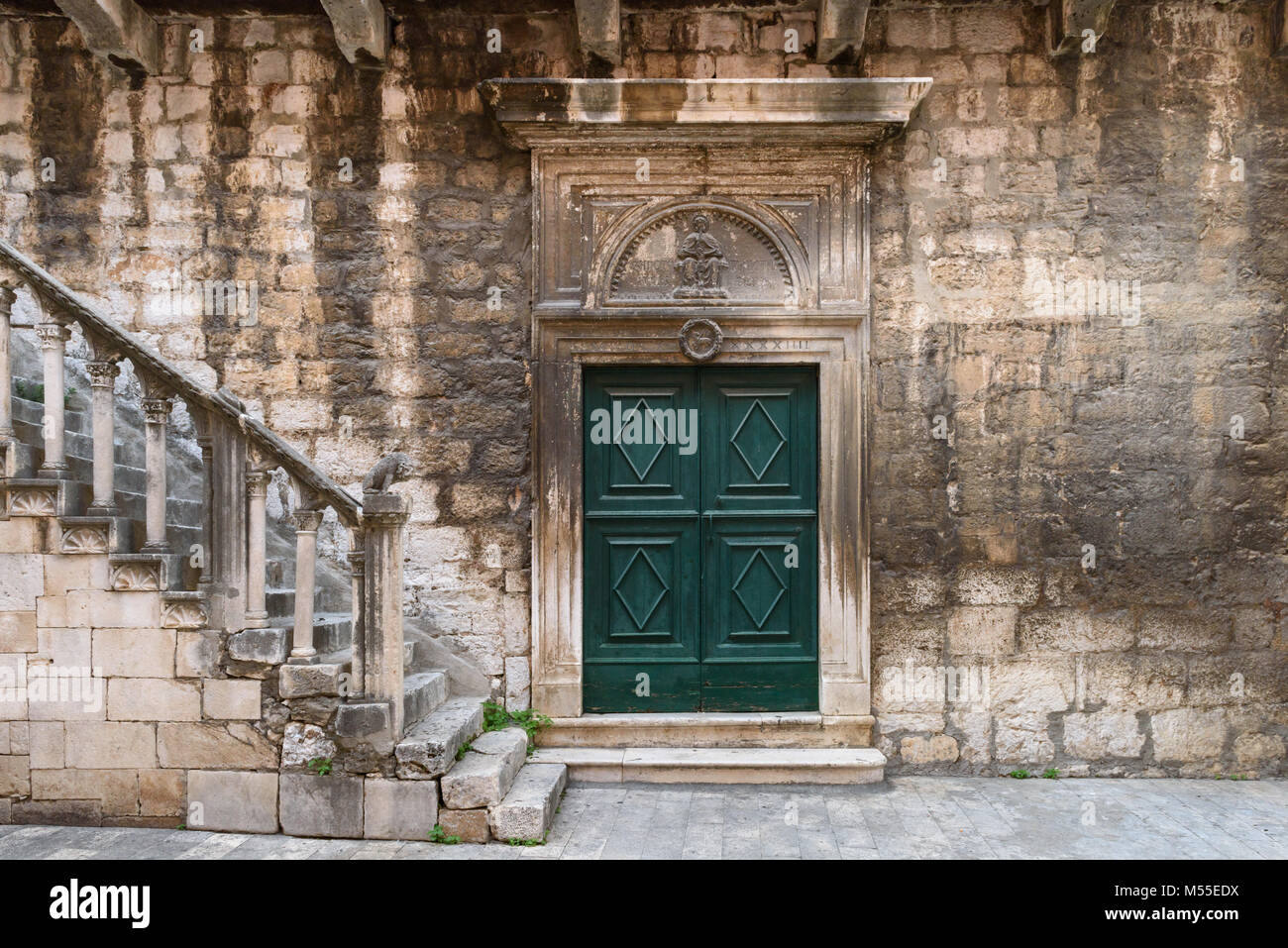 Südwand Treppe an der Kirche St. Johannes, Sibenik, Kroatien Stockfoto