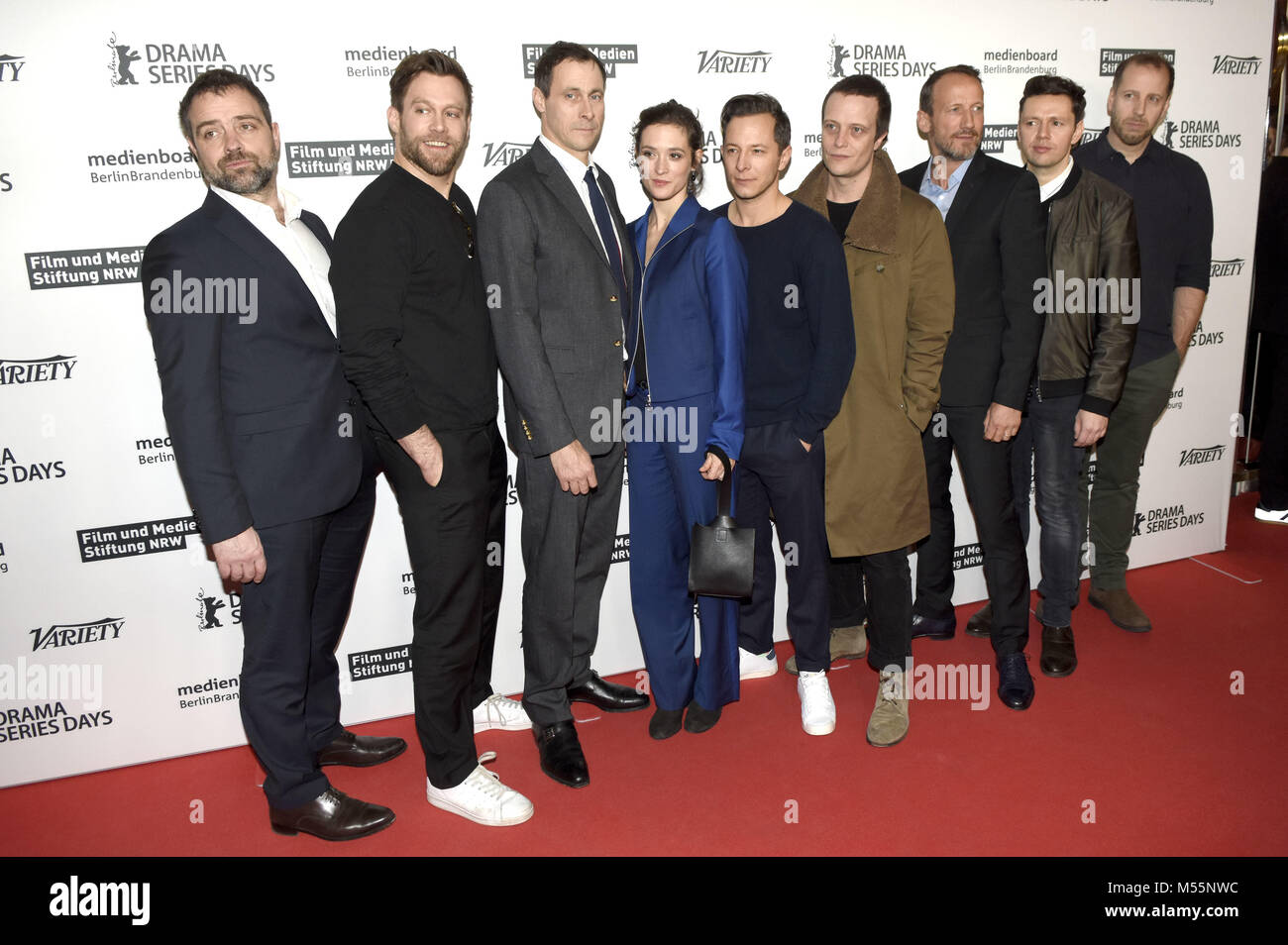 Berlin, Deutschland. 19 Feb, 2018. Juergen Maurer, Ken Duken, Marc Hosemann, Friederike Becht, Trystan Pütter, August Diehl, Wotan Wilke Möhring, Christian Friedel und Philipp Kadelbach beim Fotoshooting zu 'Parfum' auf der Berlinale 2018/68. Internationalen Filmfestspiele Berlin im Zoo Palast. Berlin, 19.02.2018 | Verwendung weltweit Quelle: dpa/Alamy leben Nachrichten Stockfoto