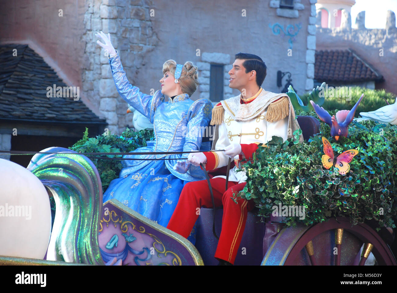 Prinz und Prinzessin in Royal Carriage in Euro Disney, Paris, Frankreich Stockfoto