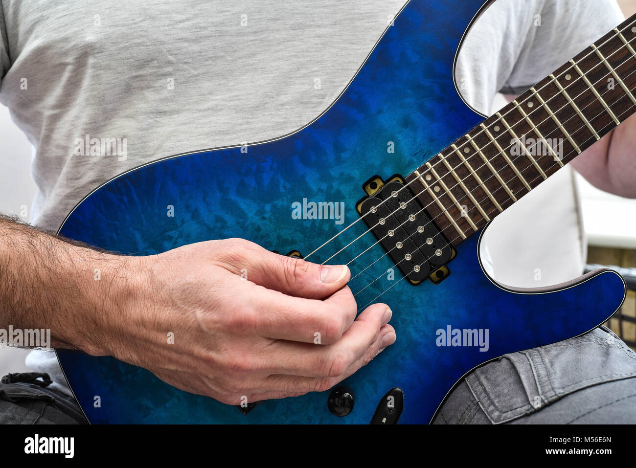 Gitarre spielen Stockfoto