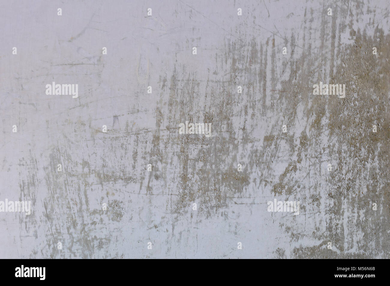 Zerkratzte whitewash Wand. Stockfoto