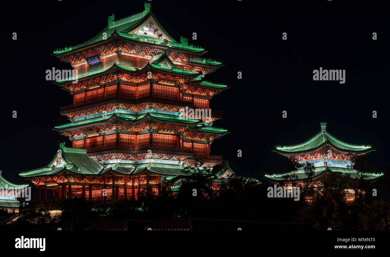 Pavillon von Prinz Teng in Nanchang, JIangxi, China ist einer der vier berühmten Turm in Chna. Stockfoto