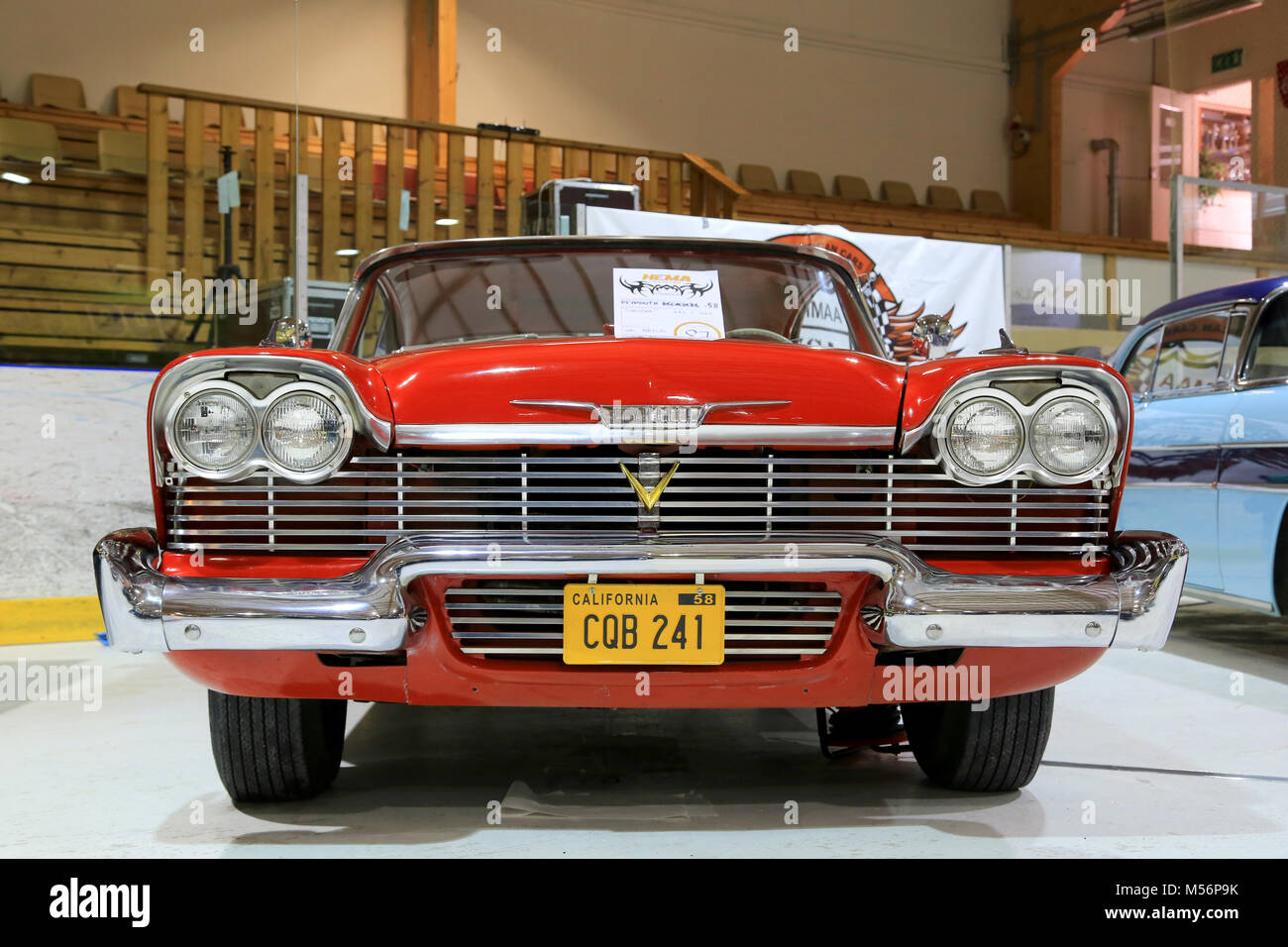 LOIMAA, Finnland - 15. JUNI 2014: Classic Red Plymouth Belvedere 1958 bei HeMa Show 2013 in Loimaa, Finnland angezeigt. Stockfoto