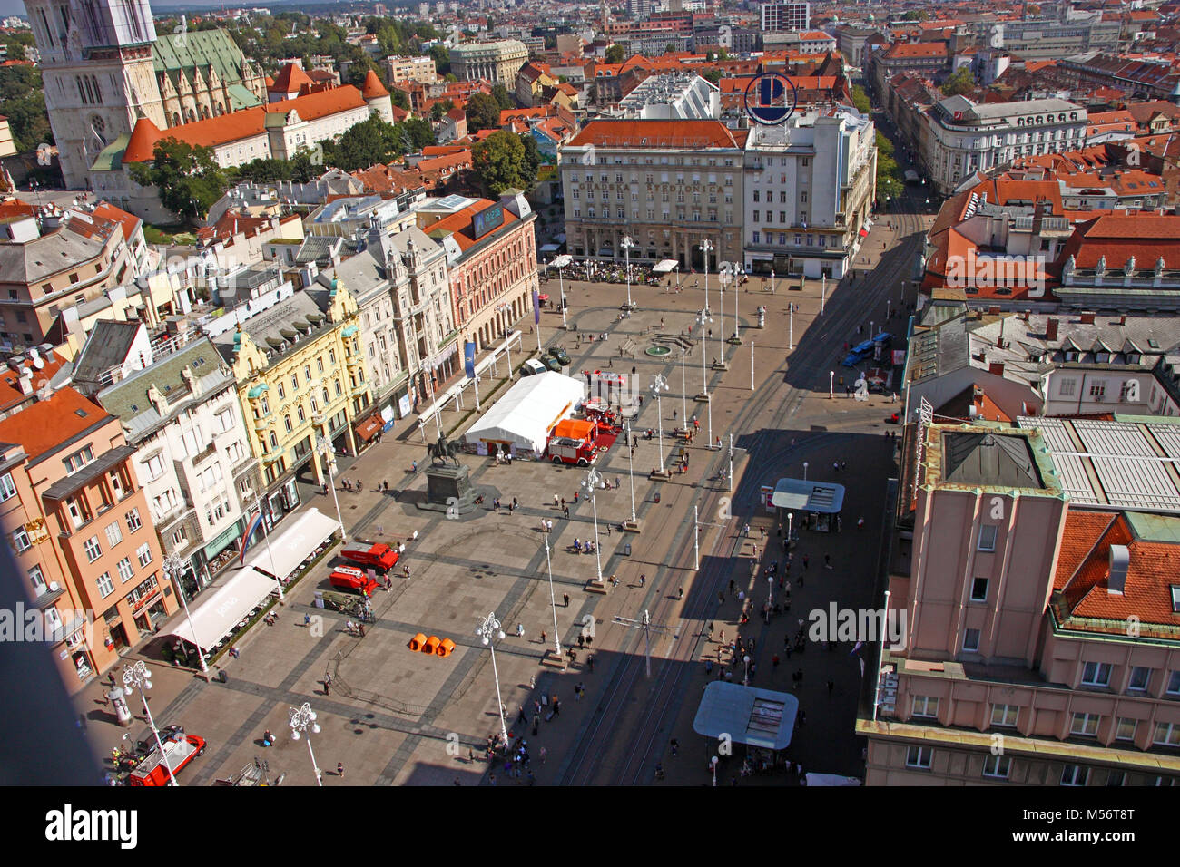 Kroatien Zagreb, 25. SEPTEMBER 2016: Blick auf Ban Jelacic Platz, dem zentralen Platz der Stadt Zagreb, Kroatien Stockfoto