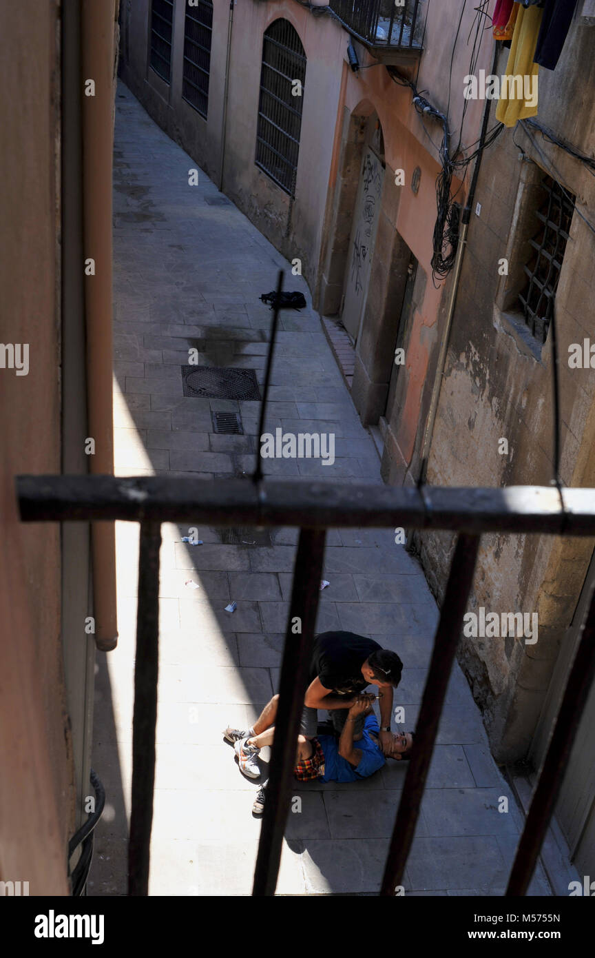Barcelona, Katalonien. Spanien. Dieb verhaftet, Ciutat Vella Stockfoto