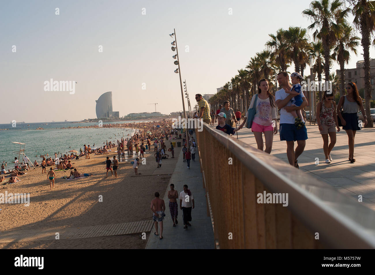 Barcelona, Katalonien. Spanien. Strand Barceloneta entfernt. Stockfoto