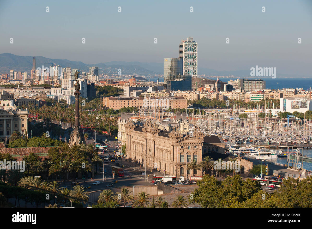 Barcelona, Katalonien. Spanien. Blick auf die Stadt von montjuc. Stockfoto