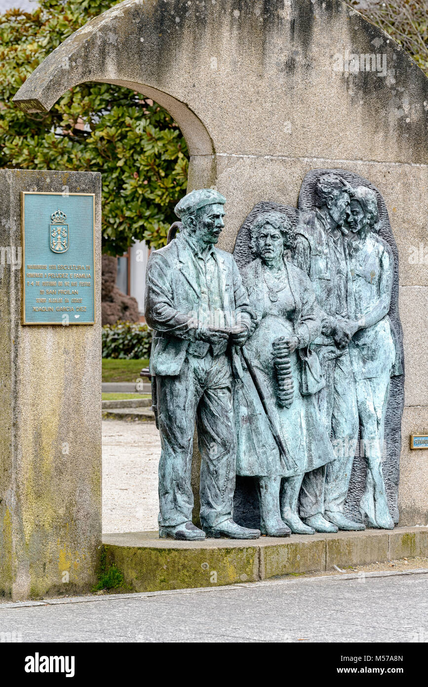 Skulptur in Hommage an Peludez und Familie in der Stadt Lugo, Region Galizien, Spanien Stockfoto