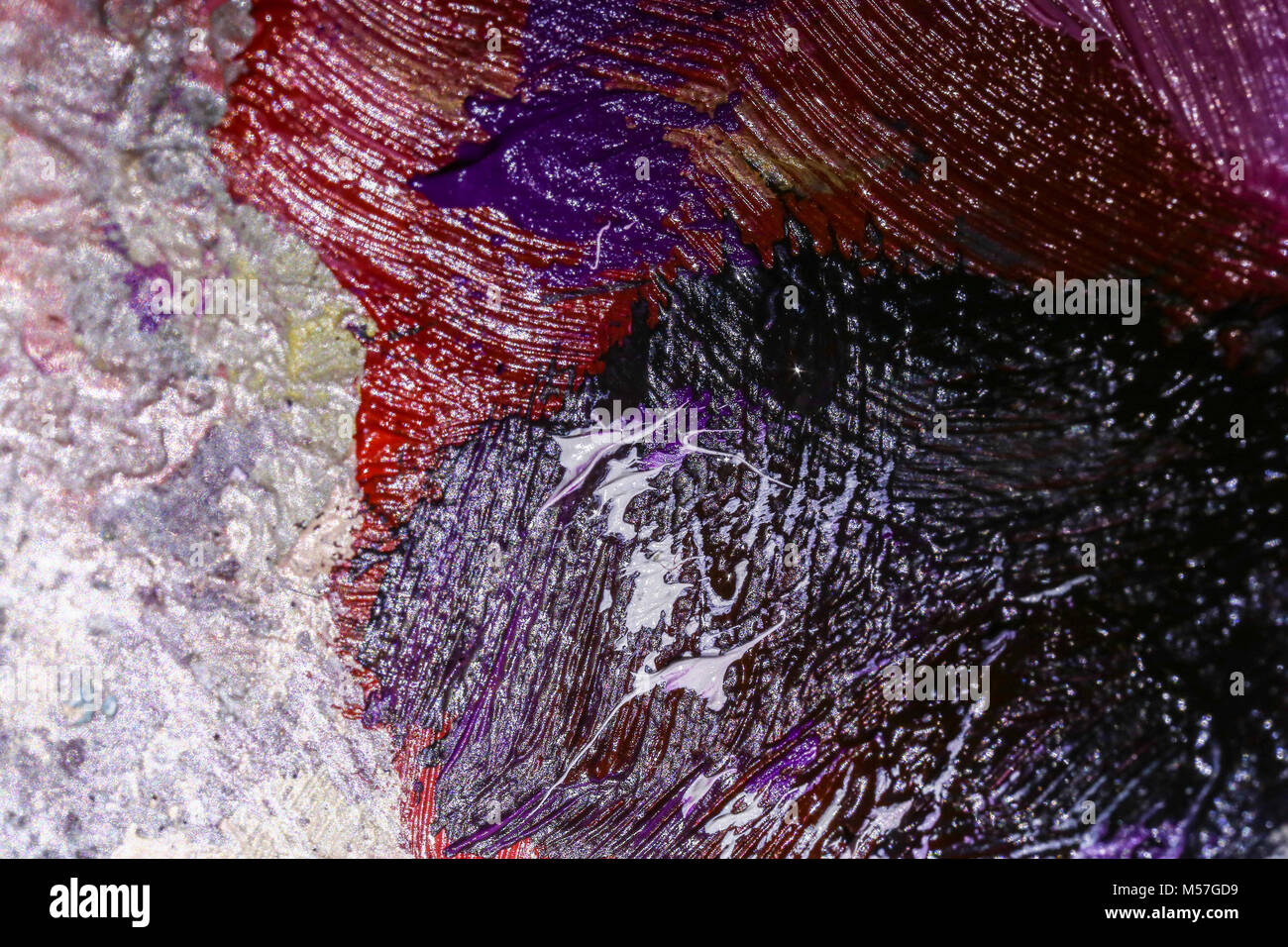 Pinsel, Palette, Quaste, Lippenstift verschmiert, verschmiert Verschmierter Farbe, Farbe, Blau, Farben, lila, rot, Burgund, Blendung, Wasser, Glanz, Rosa, Textur Stockfoto