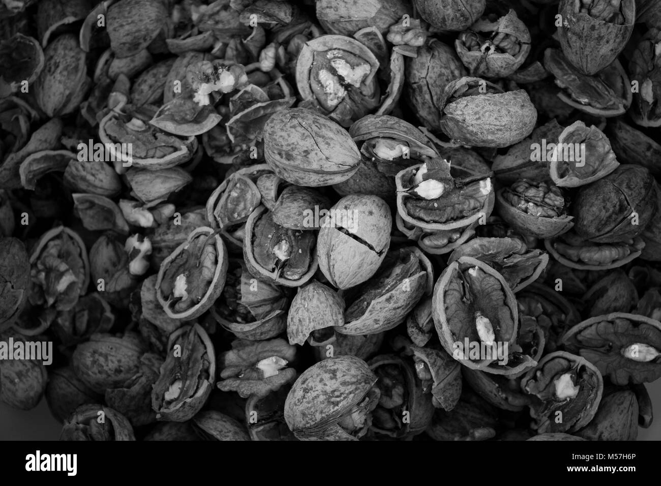 Walnüsse Schwarz und Weiß, essen Hintergrund Stockfoto