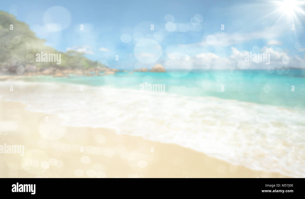 Defokussierten tropischen Strand. Perfekter Urlaub Hintergrund. Stockfoto