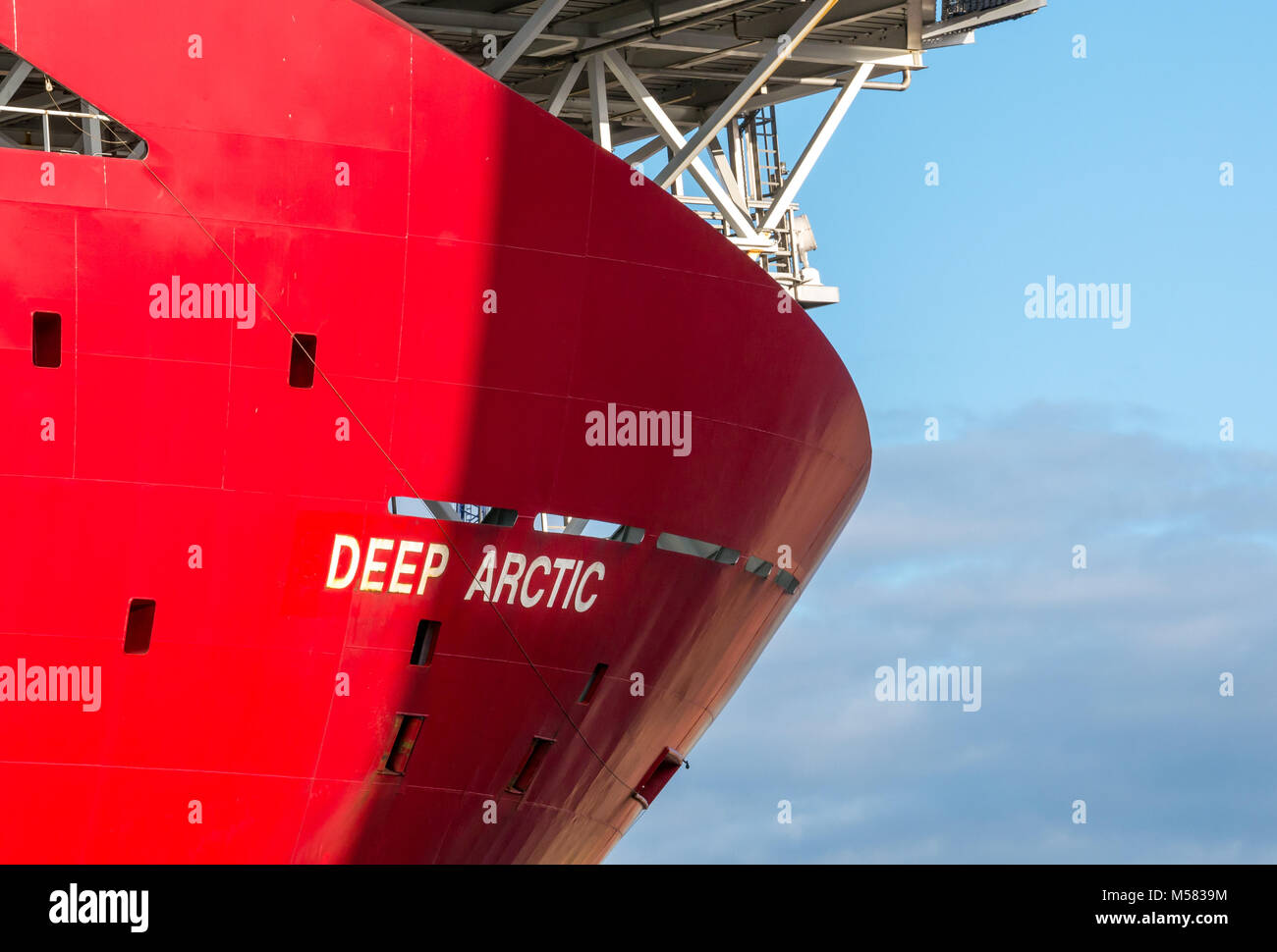 Bug von Technip Schiff, tiefen arktischen, Tauchen und schweren Bau support Schiff, Leith Harbour, Edinburgh, Schottland, Großbritannien Stockfoto