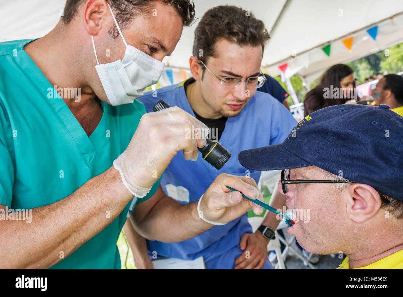 Miami Florida, North Miami Beach Florida, International University, FIU, Campus, Special Olympics, Bedürfnisse, geistig, körperlich, behindert, kostenlose zahnärztliche Untersuchung, Stockfoto