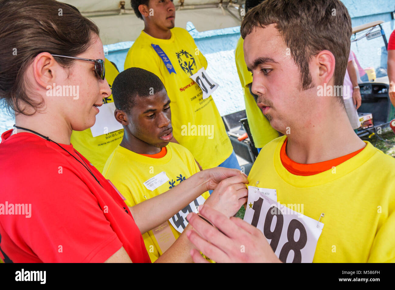Miami Florida, North Miami Beach Florida, International University, FIU, Campus, Special Olympics, Bedürfnisse, geistig, körperlich, behindert, Freiwillige c Stockfoto